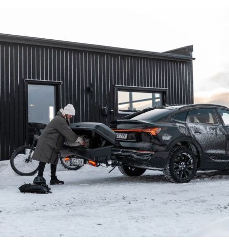 Zadní box na tažné zařízení Thule Santu - objem 260l / černý | Filson Store