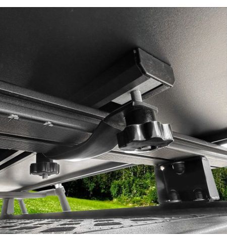 Střešní autostan Aroso Schwarzwald pro 3 osoby - s aluminiovou skořepinou / šedý / 4 ližiny | Filson Store