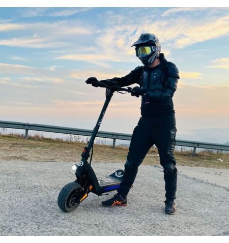 Koloběžka elektrická / elektrokoloběžka Aroso DT06 Single - 1 motor 1900W / Li-Ion aku 60V 18.2Ah / odpružená / černá | Filso...