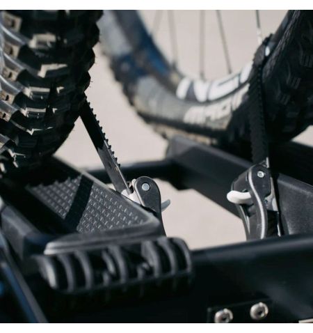 Nosič na tažné zařízení na 2+1 kola / elektrokola Atera Forza M - sklopný skládací / s rozšířením o 1 kolo | Filson Store Nosič na tažné zařízení na 2+1 kola / elektrokola Atera Forza M - sklopný skládací / s rozšířením o 1 kolo | Filson Store