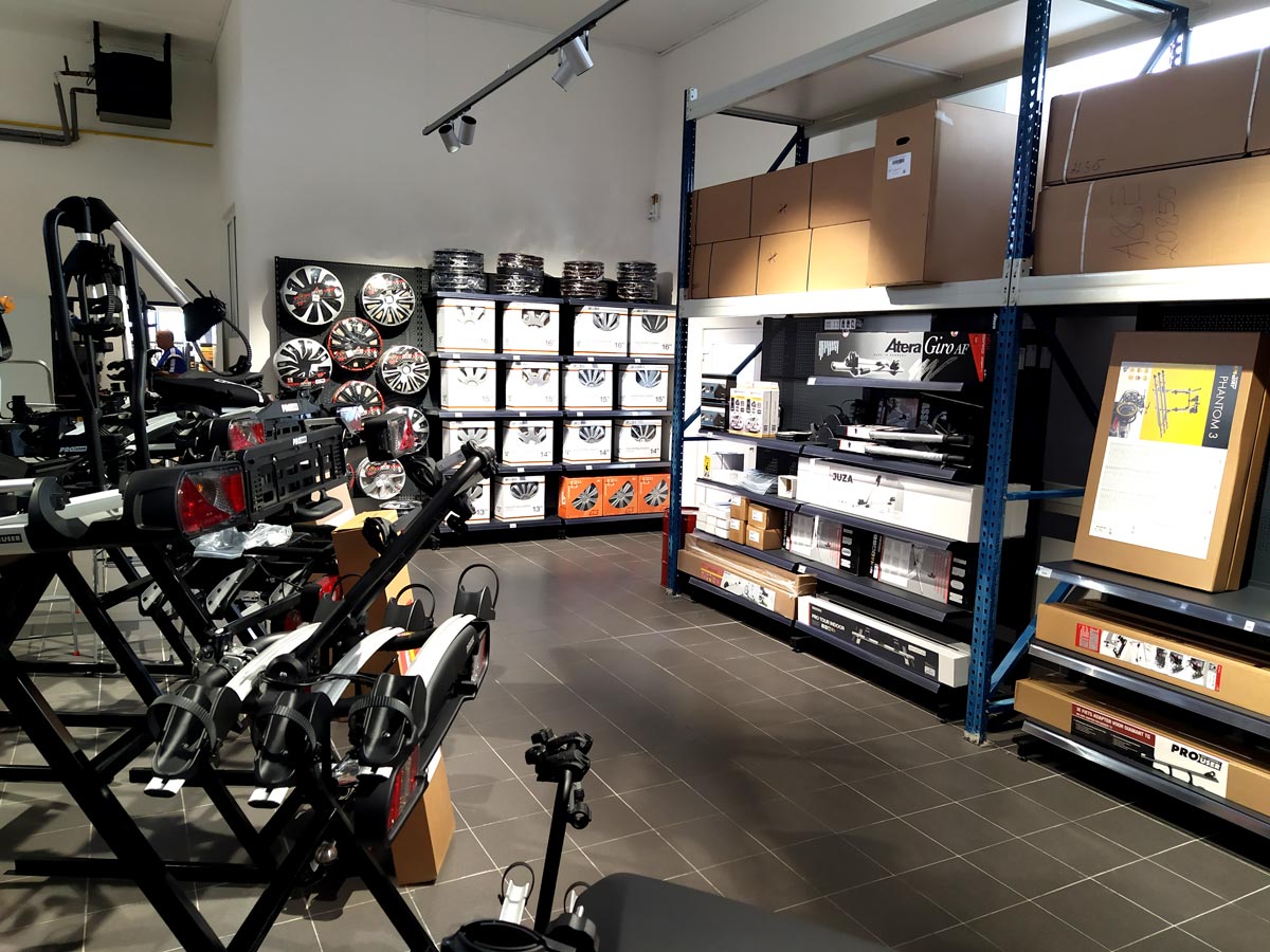 Otevřeli jsme největší specializovanou prodejnu autopříslušenství na Moravě - Filsonstore Brno - Vídeňská