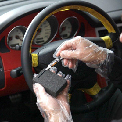 Sada na opravu kůže a vinylu Quixx Leather and Vinyl Repair Kit - Aplikace tekuté kůže
