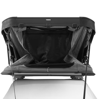 Rychlé a snadné otevření střešního stanu | Střešní autostan Thule Widesky pro 2 osoby - s aluminiovou skořepinou / tmavě břidlicový Ashland šedý | Filsonstore Rychlé a snadné otevření střešního stanu | Střešní autostan Thule Widesky pro 2 osoby - s aluminiovou skořepinou / tmavě břidlicový Ashland šedý | Filsonstore