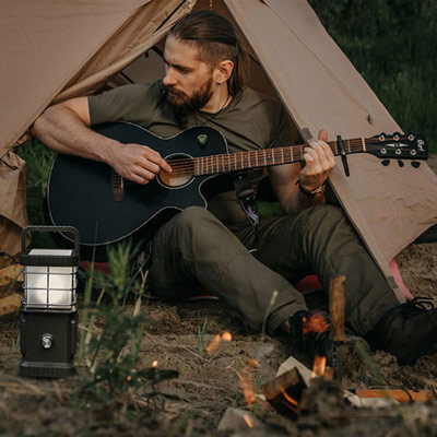 Velmi dlouhá výdrž | Lampa svítilna pro kemping - vestavěný Li-Ion akumulátor / 3 odnímatelné svítilny / ochrana proti komárům / USB / Power banka | Filsonstore